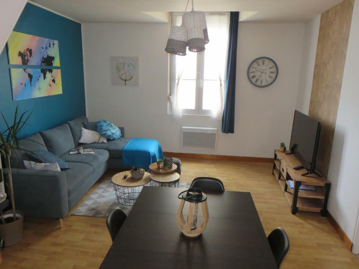Grand Appartement Chaleureux Thouars Exterior photo